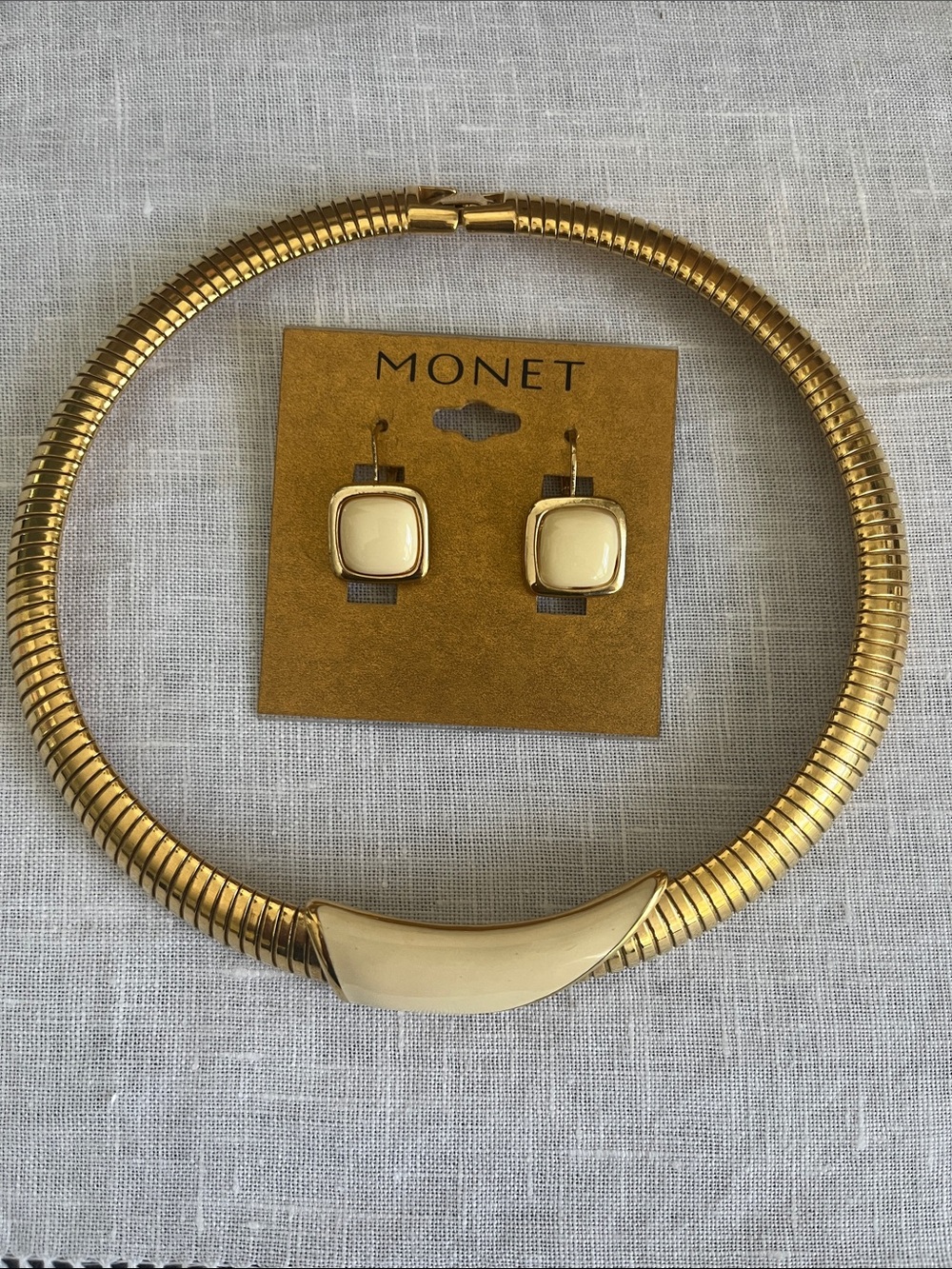 Vintage Monet Gold Tone & Cream Statement Necklace & Earrings Set 80’s Retro